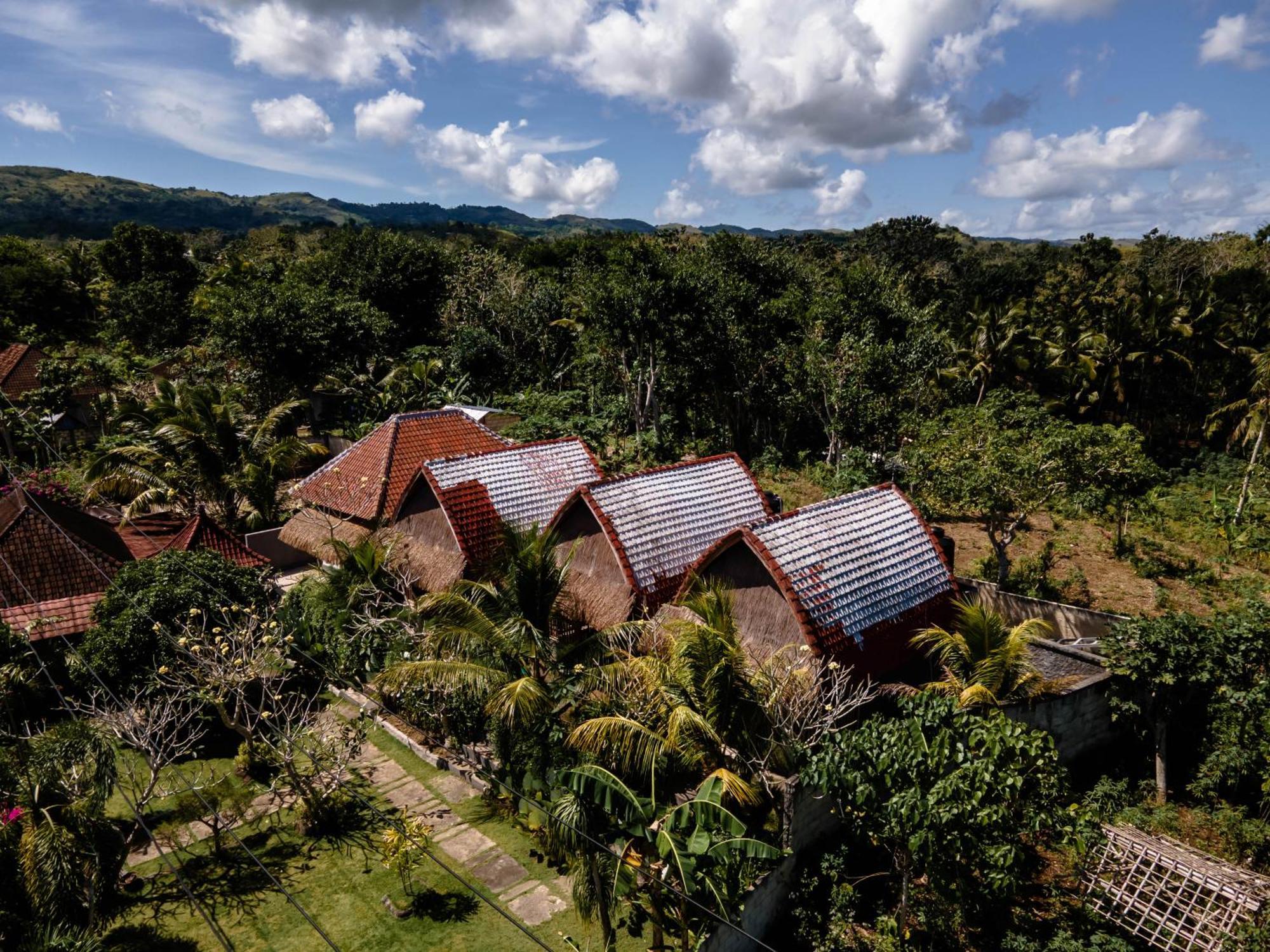 Temeling Jungle Inn Batumadeg Exterior photo